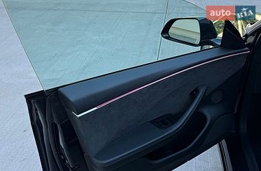 Седан Tesla Model 3 2024 в Луцке