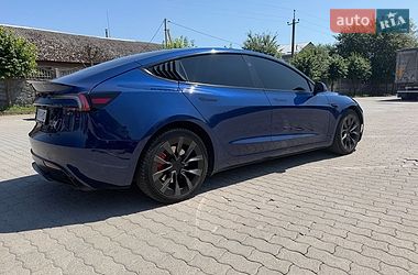 Седан Tesla Model 3 2024 в Городку