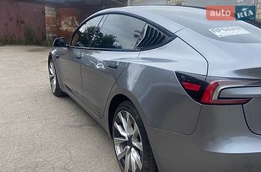 Седан Tesla Model 3 2025 в Львові