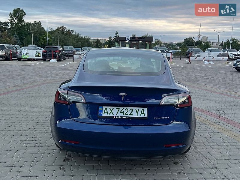Седан Tesla Model 3 2018 в Харькове