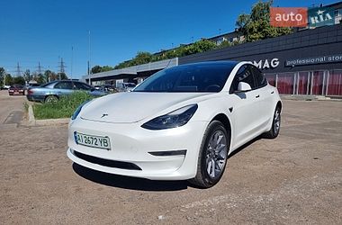Седан Tesla Model 3 2021 в Полтаві