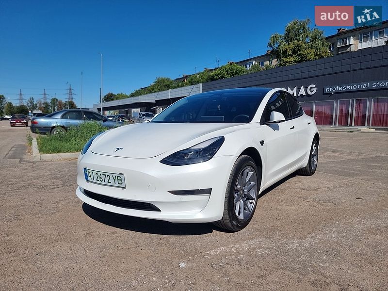Седан Tesla Model 3 2021 в Полтаві