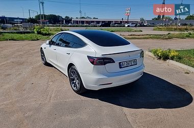 Седан Tesla Model 3 2021 в Полтаві