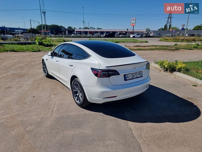 Седан Tesla Model 3 2021 в Полтаві