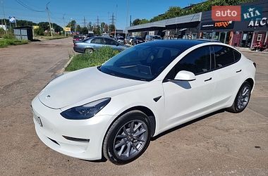 Седан Tesla Model 3 2021 в Полтаві