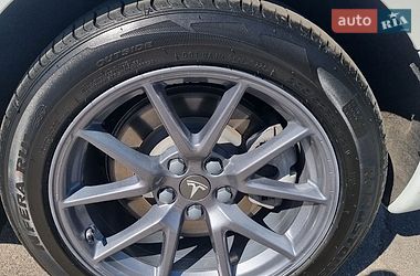 Седан Tesla Model 3 2021 в Полтаві