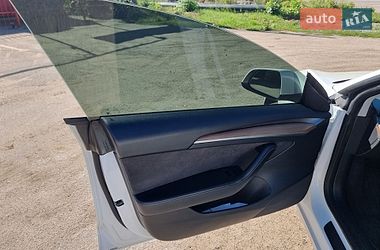 Седан Tesla Model 3 2021 в Полтаві