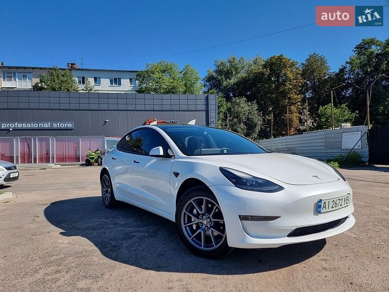 Седан Tesla Model 3 2021 в Полтаві