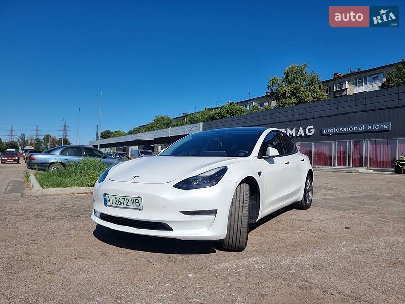 Седан Tesla Model 3 2021 в Полтаві