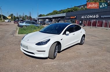 Седан Tesla Model 3 2021 в Полтаві
