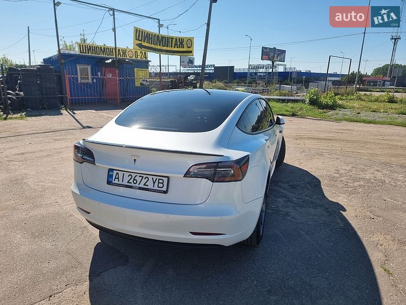 Седан Tesla Model 3 2021 в Полтаві