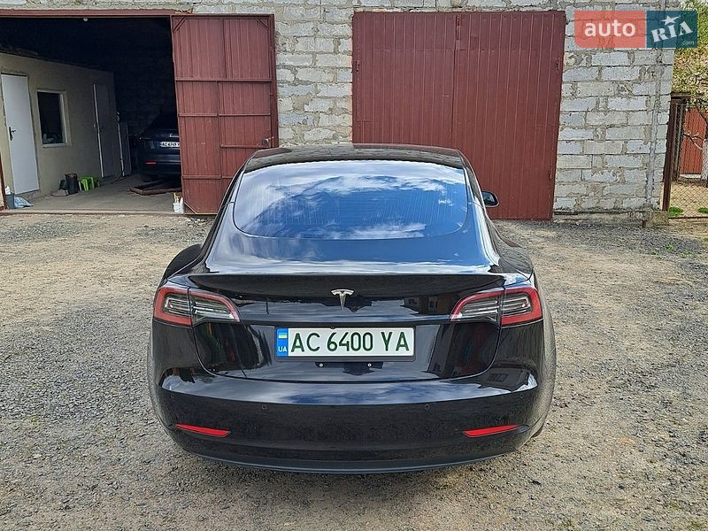 Седан Tesla Model 3 2018 в Луцьку