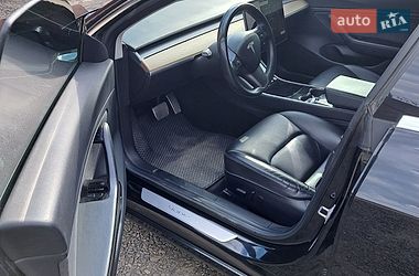 Седан Tesla Model 3 2018 в Луцьку