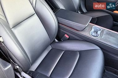 Седан Tesla Model 3 2022 в Броварах