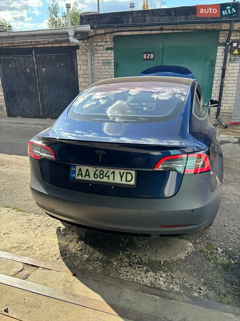 2018 Tesla Model 3 - мініатюра 3