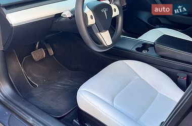 Седан Tesla Model 3 2021 в Кременчуге