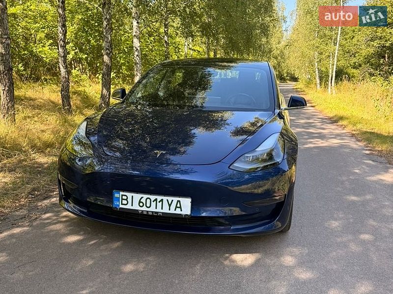 Tesla Model 3 2019