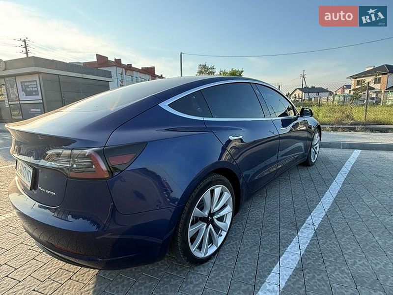 Седан Tesla Model 3 2020 в Львові фото 19 Седан Tesla Model 3 2020 в Львові