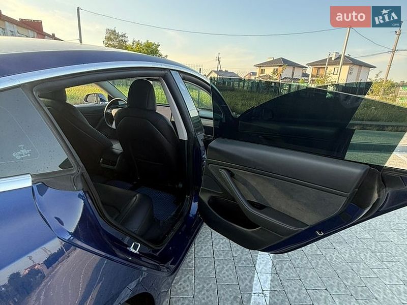 Седан Tesla Model 3 2020 в Львові фото 7 Седан Tesla Model 3 2020 в Львові