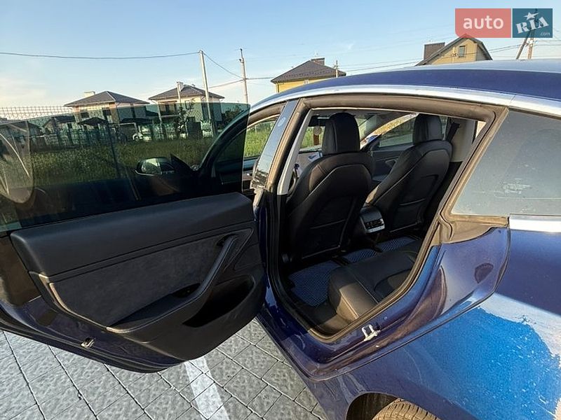 Седан Tesla Model 3 2020 в Львові фото 24 Седан Tesla Model 3 2020 в Львові