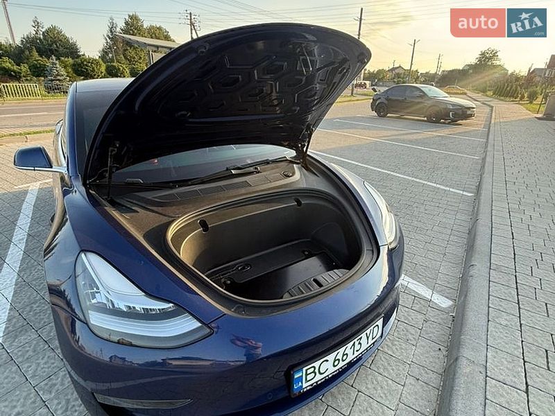 Седан Tesla Model 3 2020 в Львові фото 18 Седан Tesla Model 3 2020 в Львові
