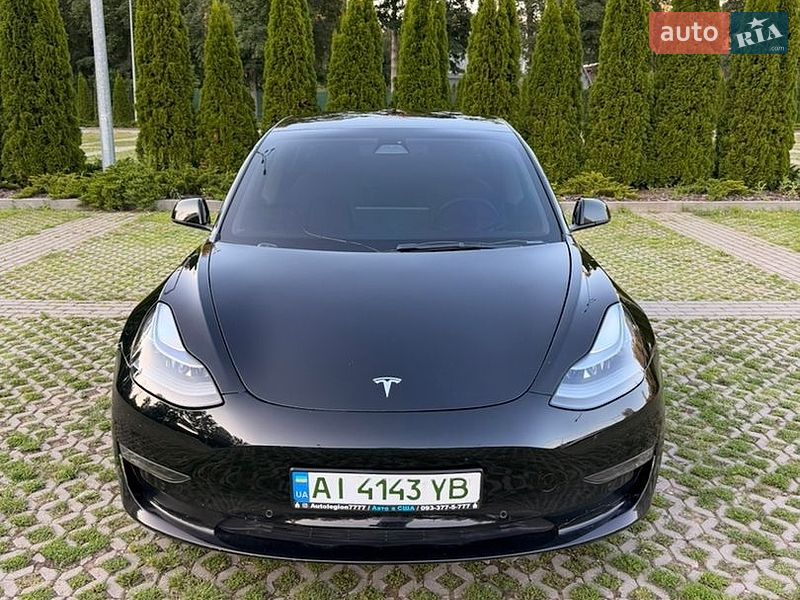 Седан Tesla Model 3 2021 в Харкові