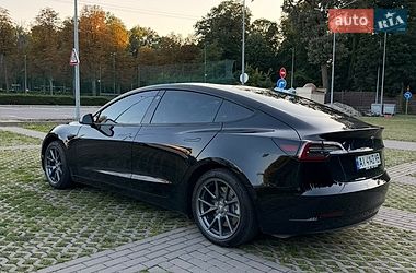 Седан Tesla Model 3 2021 в Харкові