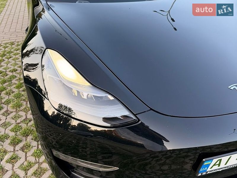 Седан Tesla Model 3 2021 в Харкові