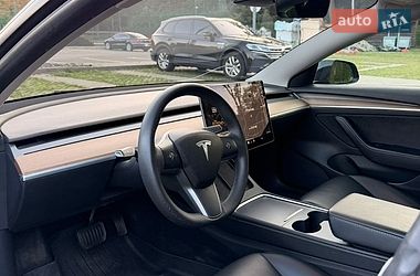 Седан Tesla Model 3 2021 в Харкові