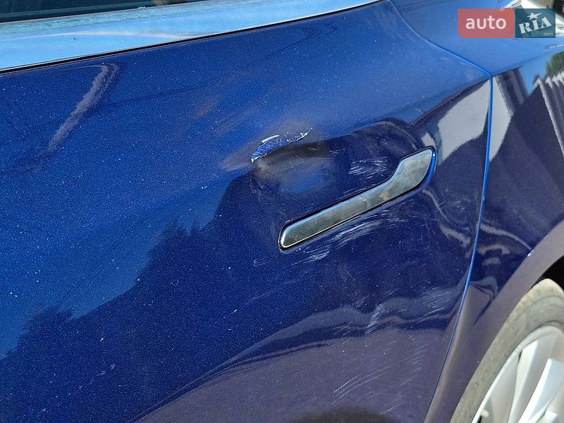 Седан Tesla Model 3 2020 в Києві