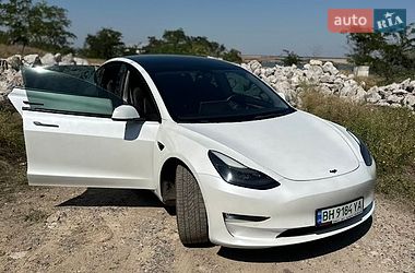 Седан Tesla Model 3 2022 в Одесі