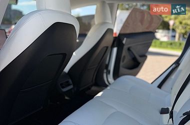 Седан Tesla Model 3 2023 в Одесі