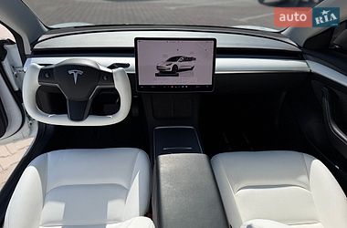 Седан Tesla Model 3 2023 в Одесі