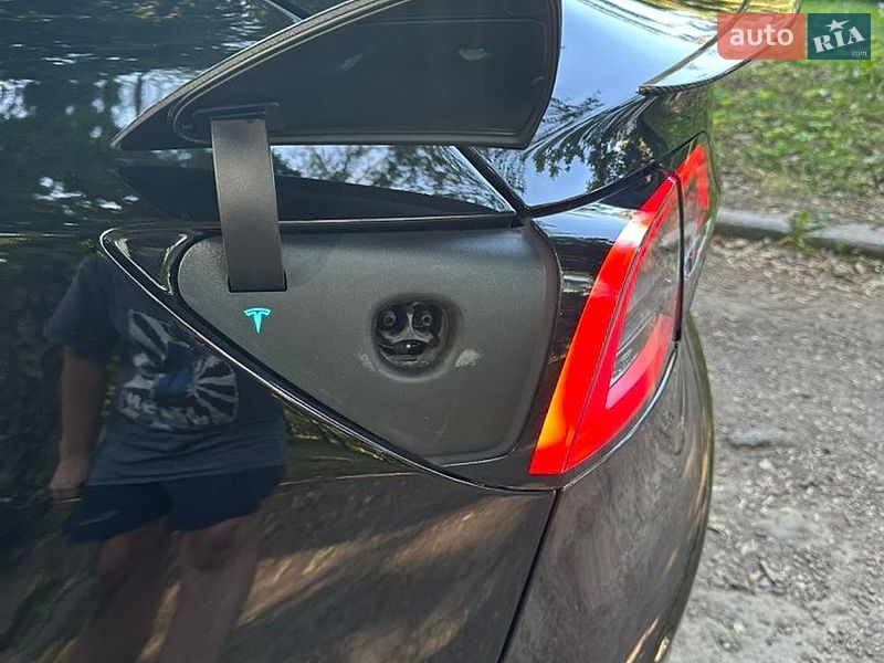 Седан Tesla Model 3 2019 в Черновцах фото 11 Седан Tesla Model 3 2019 в Черновцах