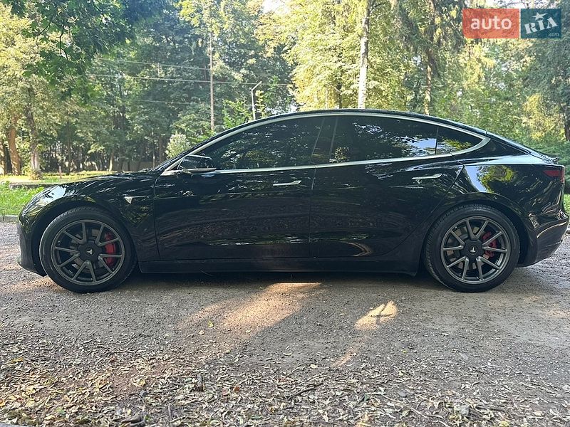 Седан Tesla Model 3 2019 в Черновцах фото 5 Седан Tesla Model 3 2019 в Черновцах