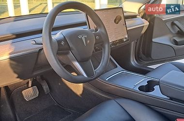 Седан Tesla Model 3 2023 в Рівному