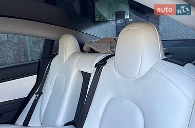 Седан Tesla Model 3 2020 в Вінниці