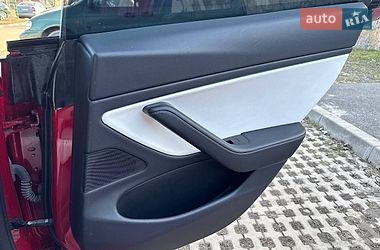 Седан Tesla Model 3 2020 в Вінниці