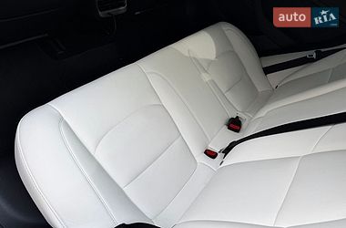 Седан Tesla Model 3 2022 в Кривому Розі