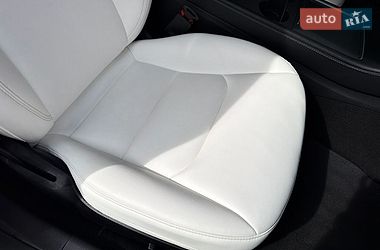 Седан Tesla Model 3 2022 в Кривому Розі