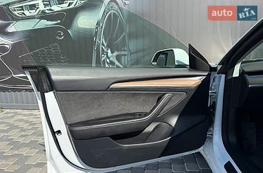 Седан Tesla Model 3 2023 в Львові фото 33 Седан Tesla Model 3 2023 в Львові