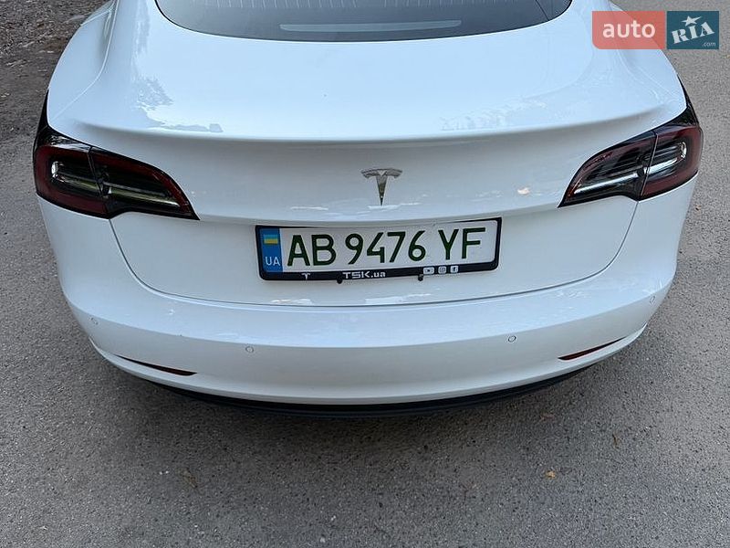 Седан Tesla Model 3 2018 в Киеве