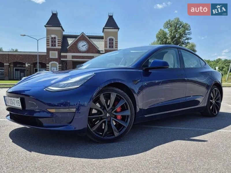 Седан Tesla Model 3 2020 в Києві