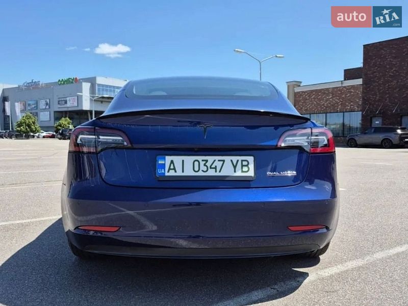 Седан Tesla Model 3 2020 в Києві