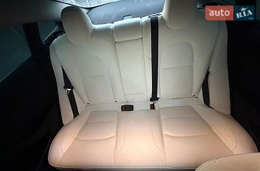 Седан Tesla Model 3 2023 в Первомайську