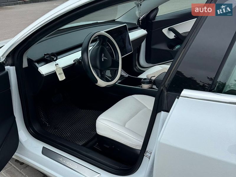 Седан Tesla Model 3 2019 в Тернополі фото 9 Седан Tesla Model 3 2019 в Тернополі