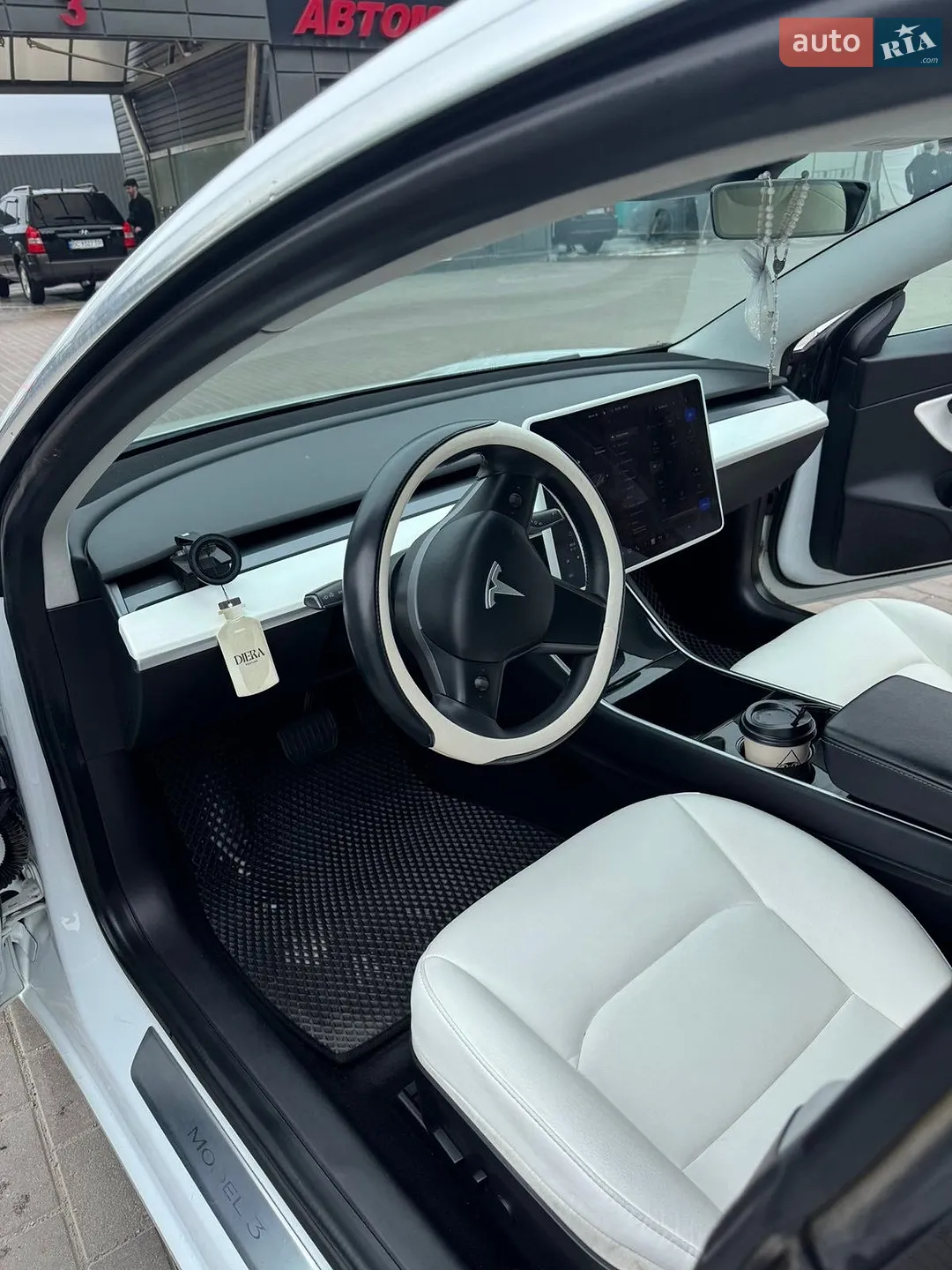 2019 Tesla Model 3 - мініатюра 11