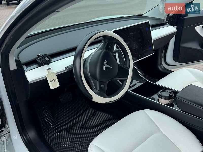 Седан Tesla Model 3 2019 в Тернополі фото 11 Седан Tesla Model 3 2019 в Тернополі