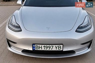 Седан Tesla Model 3 2018 в Одессе