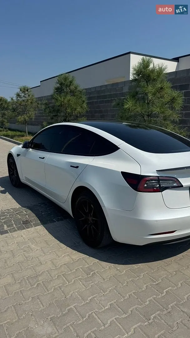2021 Tesla Model 3 - мініатюра 3